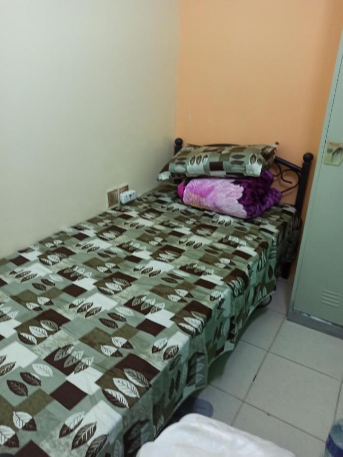 Moon Backpackers , Al Rigga , Partition For Couples And For Singles Apartment Дубай Екстериор снимка