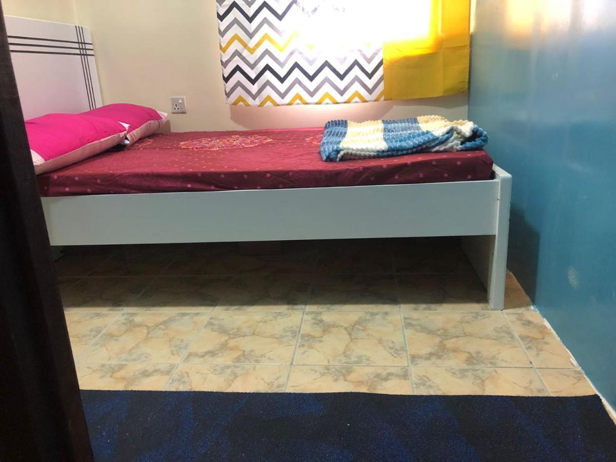 Moon Backpackers , Al Rigga , Partition For Couples And For Singles Apartment Дубай Екстериор снимка