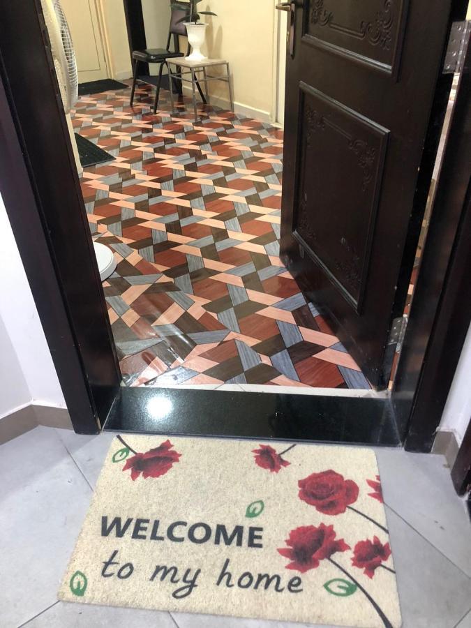 Moon Backpackers , Al Rigga , Partition For Couples And For Singles Apartment Дубай Екстериор снимка