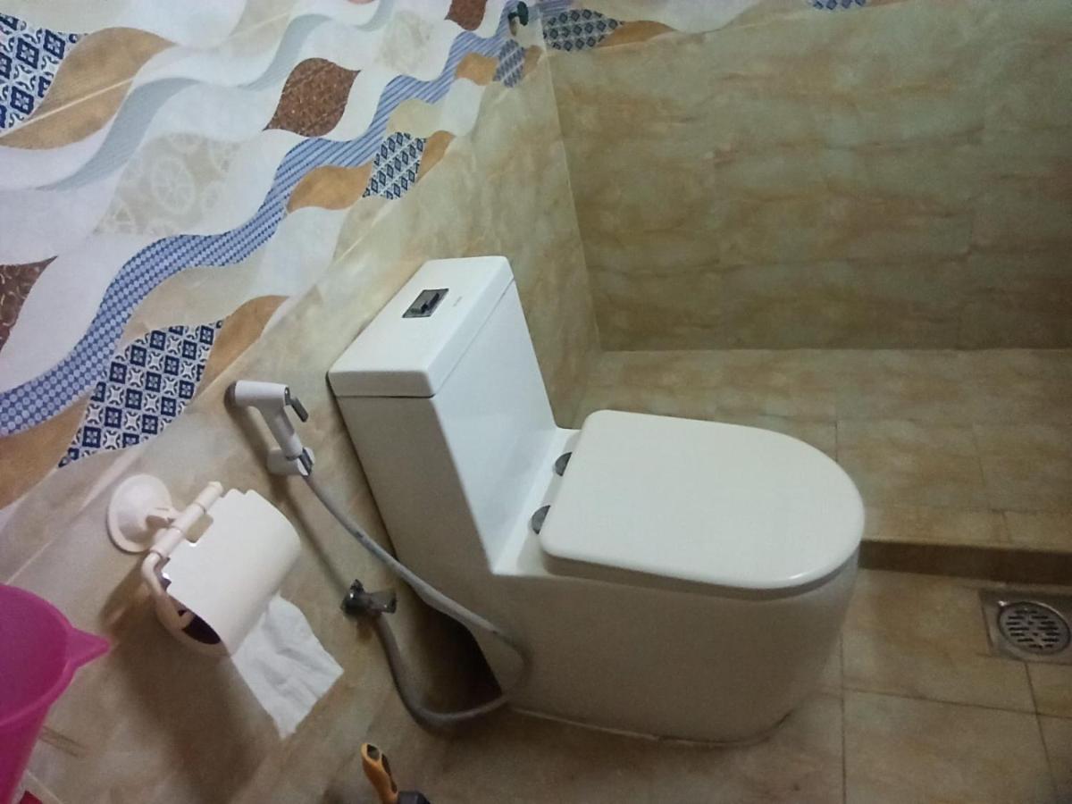 Moon Backpackers , Al Rigga , Partition For Couples And For Singles Apartment Дубай Екстериор снимка