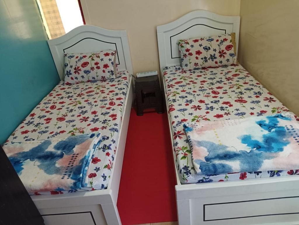 Moon Backpackers , Al Rigga , Partition For Couples And For Singles Apartment Дубай Екстериор снимка